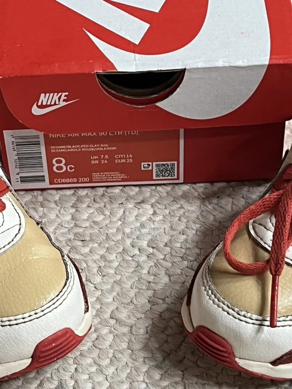 NIKE Air Max 90 Toddler Boy's Size 8C Sesame Red Black Boxed Sneakers CD6868-200
